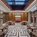 Doubletree By Hilton Escópia