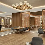Doubletree By Hilton Hotel Escópia