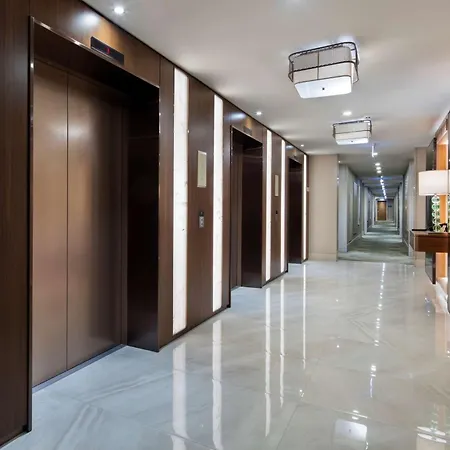מלון Doubletree By Hilton סקופיה