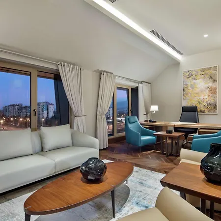 Doubletree By Hilton מלון סקופיה