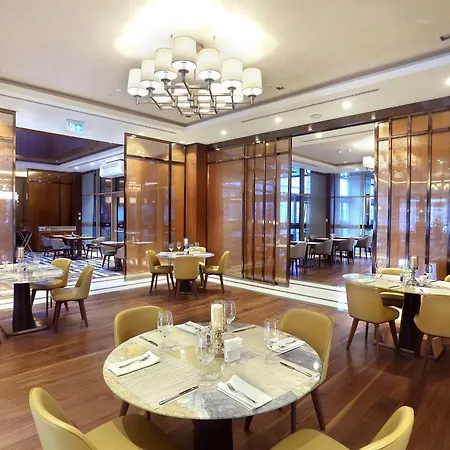 Doubletree By Hilton 5* スコピエ