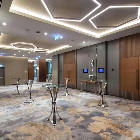 Doubletree By Hilton 5*