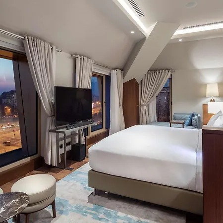 Hotel Doubletree By Hilton Escópia