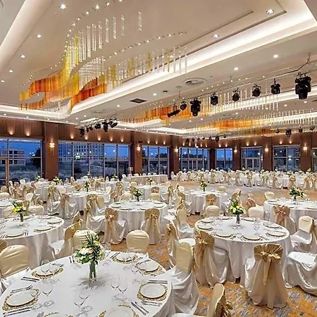 מלון Doubletree By Hilton 5*