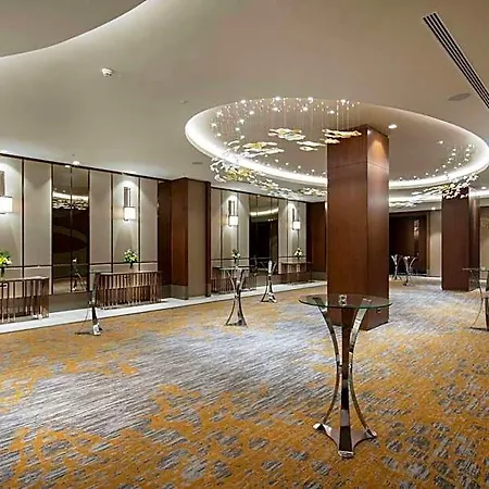 מלון Doubletree By Hilton