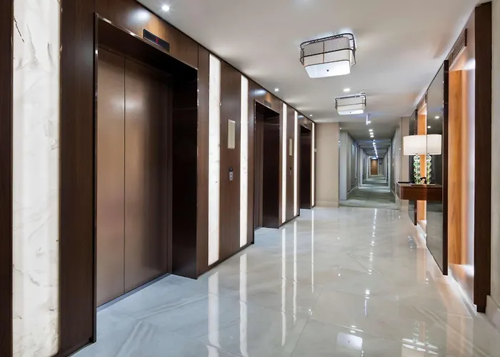 Отель Doubletree By Hilton Скопье