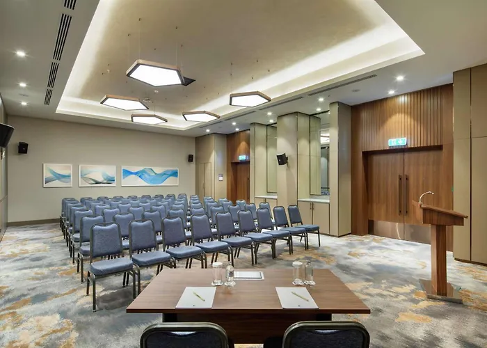 Hotel Doubletree By Hilton Skopje