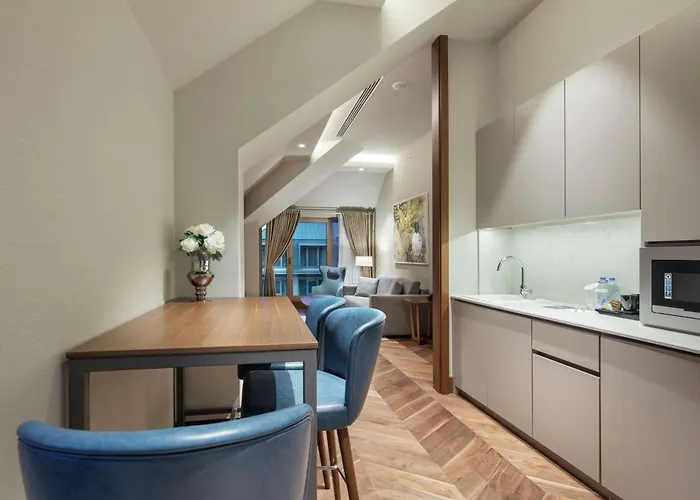 Отель Doubletree By Hilton 5*