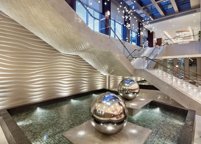 Отель Doubletree By Hilton