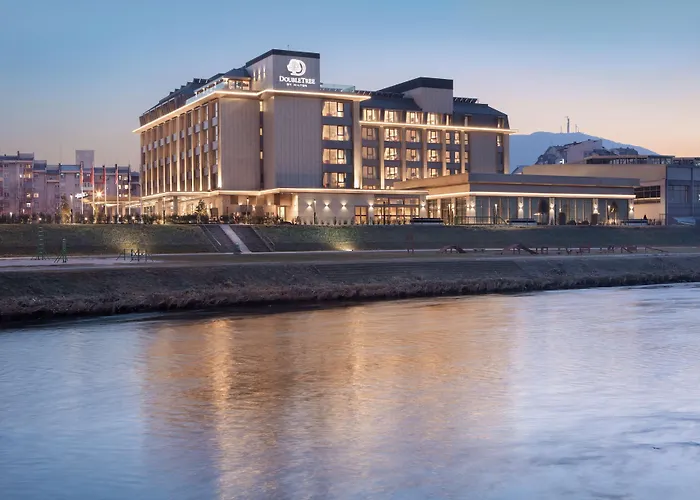 Doubletree By Hilton Скопье