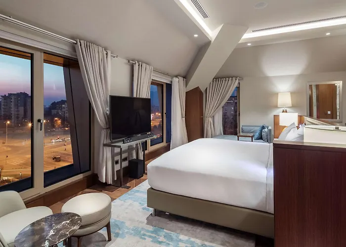 Отель Doubletree By Hilton Скопье